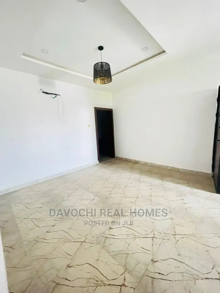 3bdrm Apartment in Ikate Lekki Phase for rent