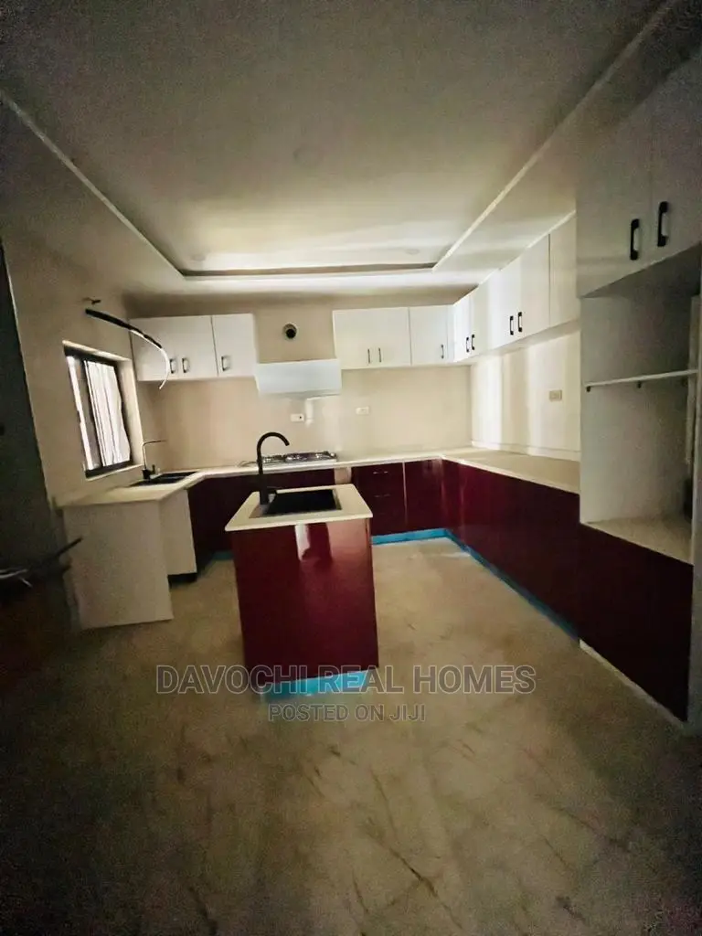 3bdrm Apartment in Ikate Lekki Phase for rent