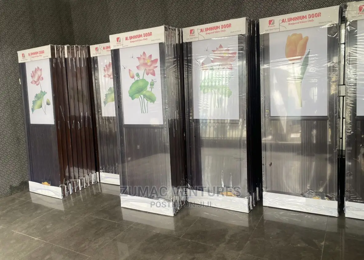 China Aluminium Toilet Doors