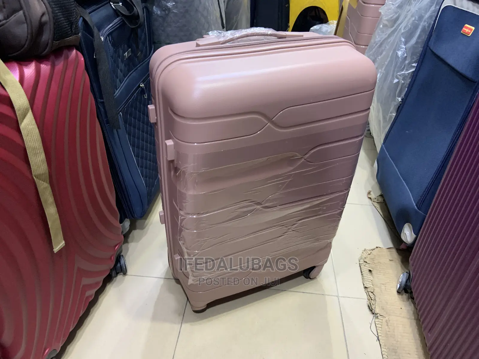 Medium Size Quality Imported Unbreakable Plastic Box
