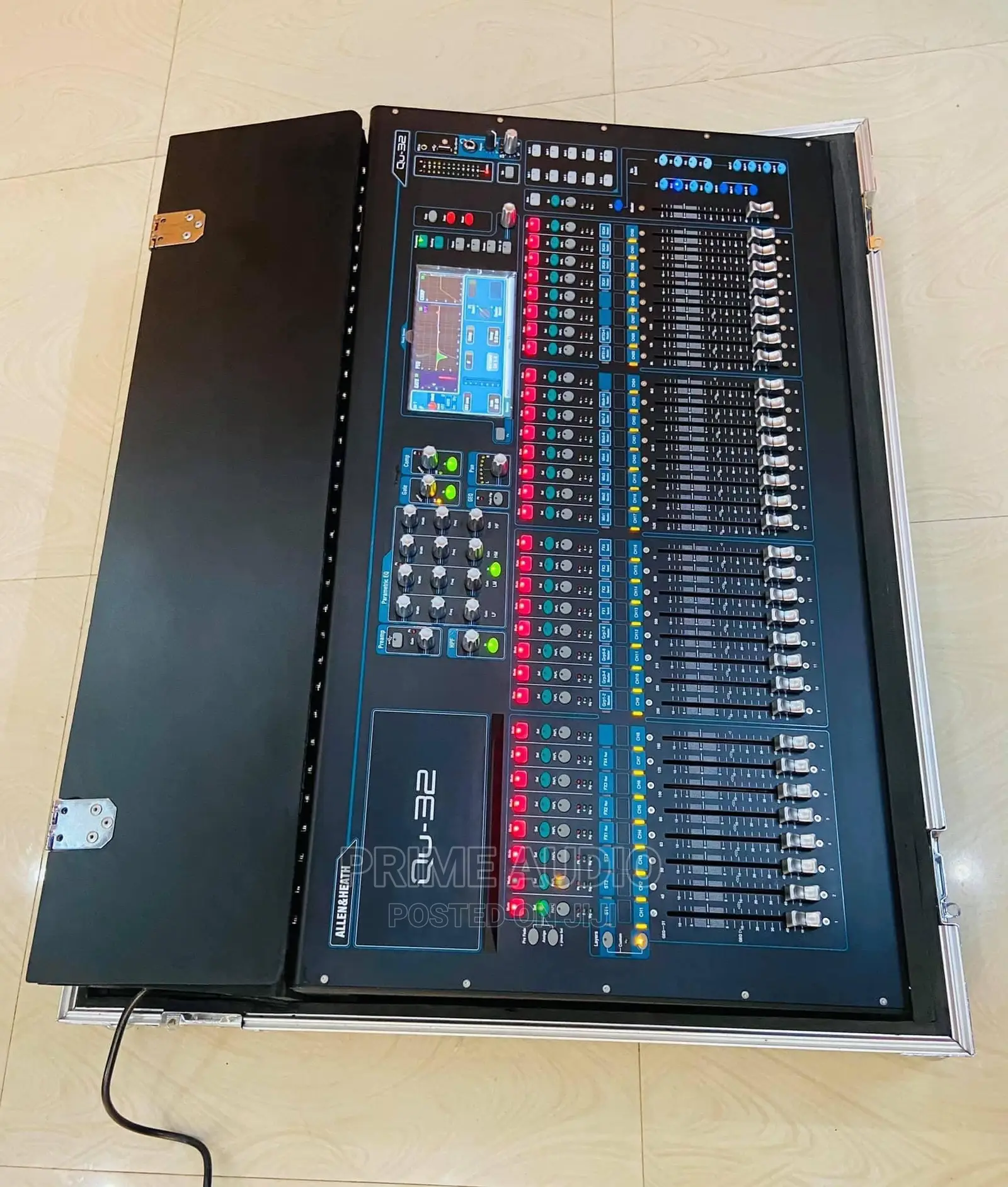 Allen Heat QU -32 Digital Mixer 38 in 28 Out Wireless