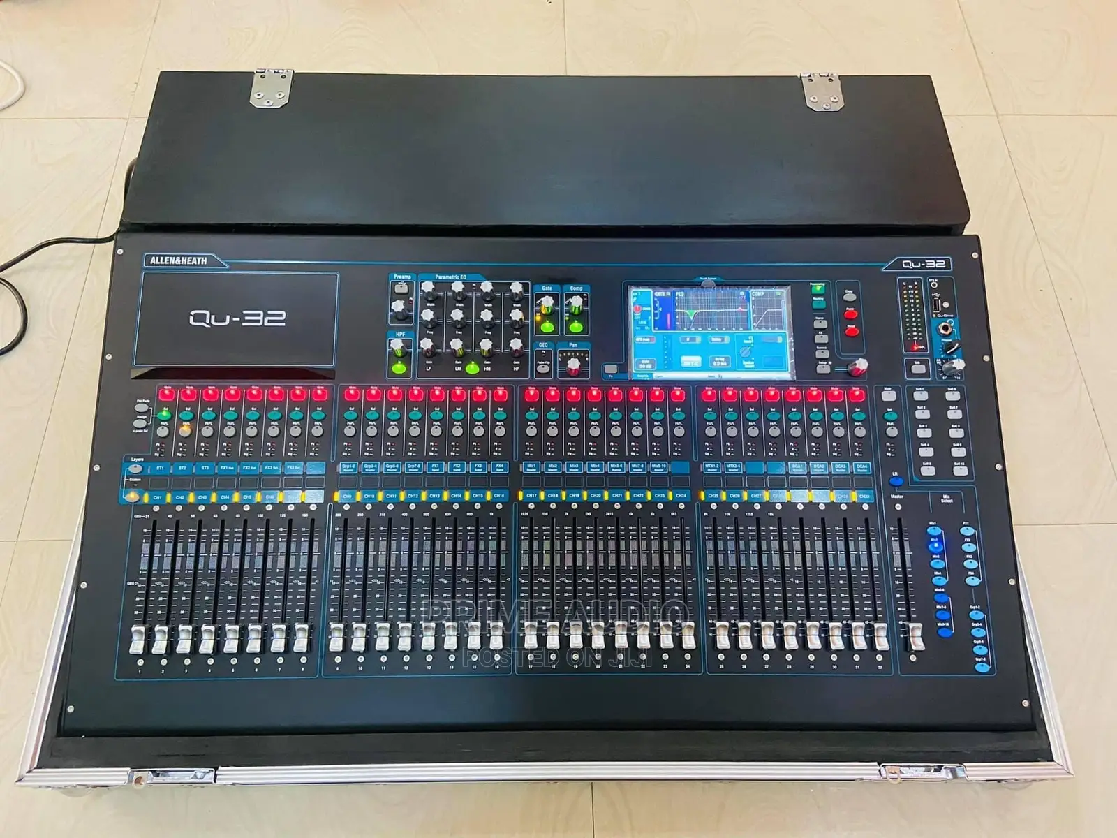 Allen Heat QU -32 Digital Mixer 38 in 28 Out Wireless
