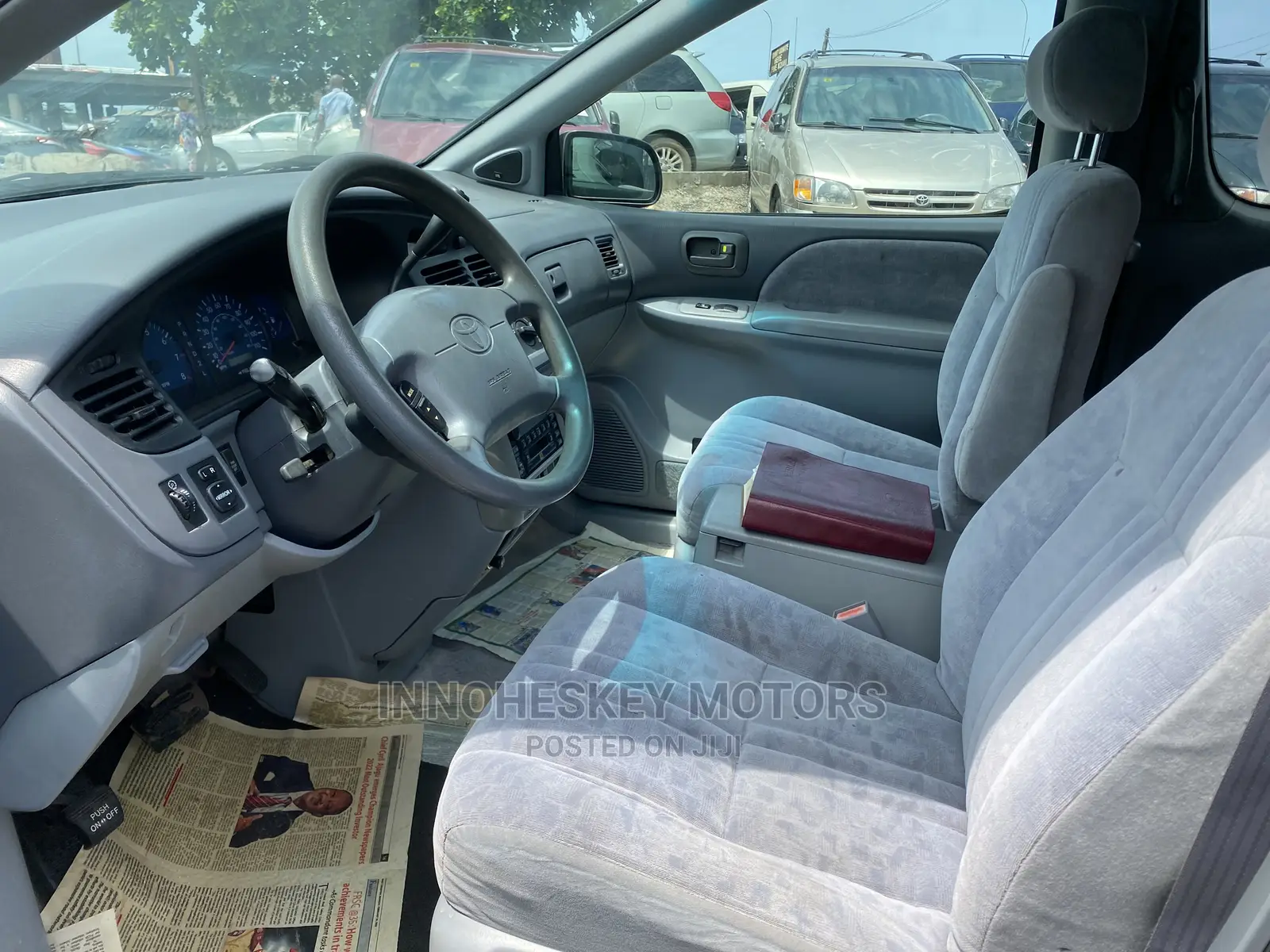 Toyota Sienna LE 2002 Blue