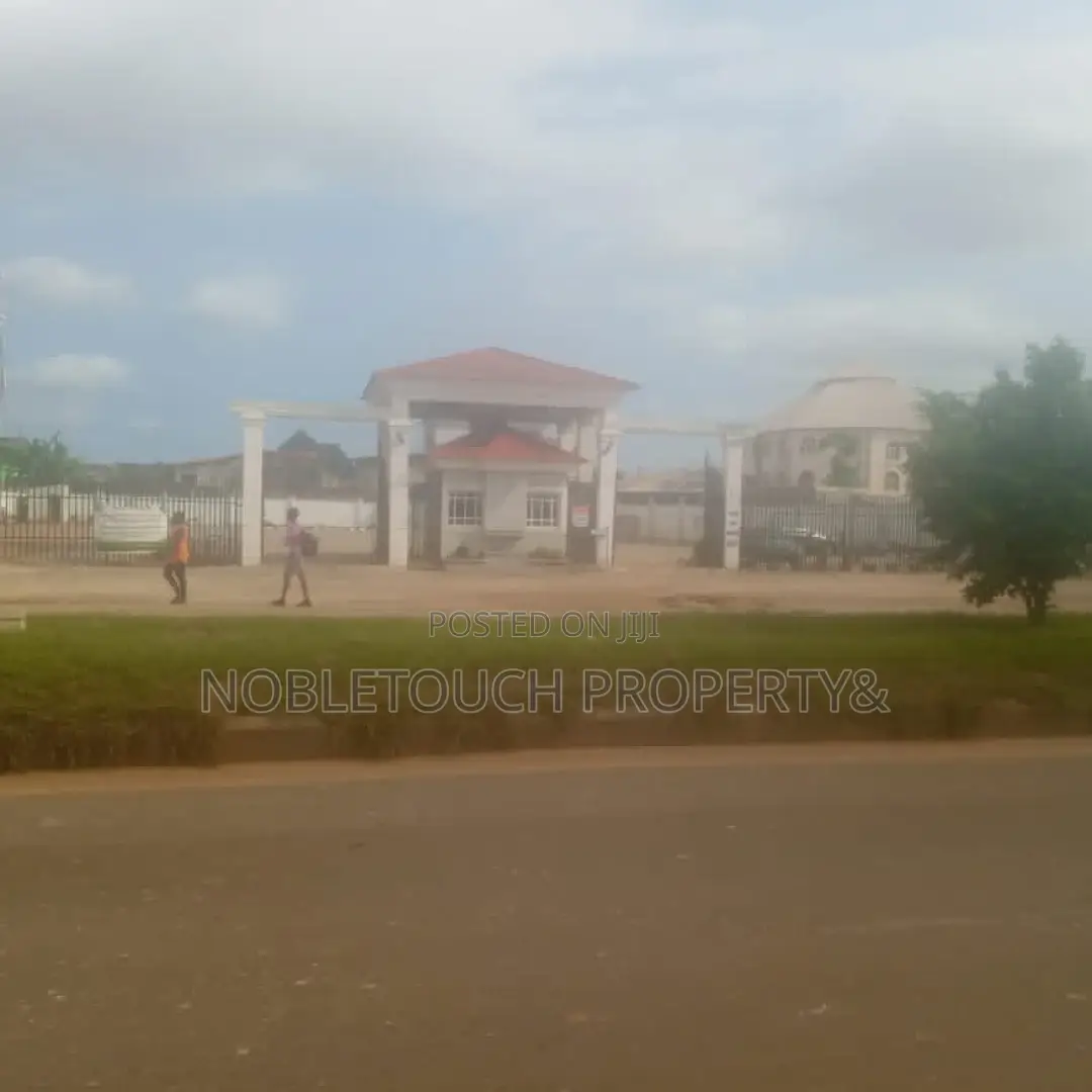 Commercial 7plots Along the Major Road