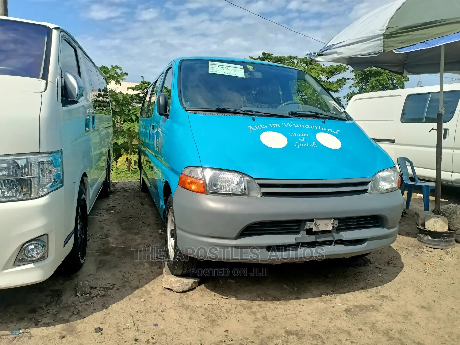 Toyota HiAce 2002 Blue