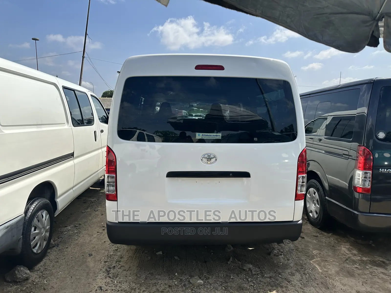 Toyota HiAce 2013 White