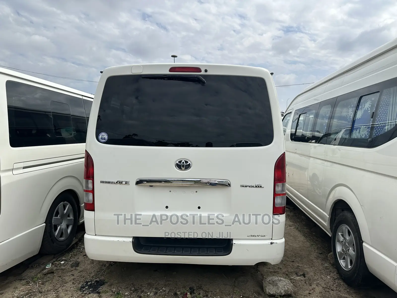 Toyota HiAce 2008 White