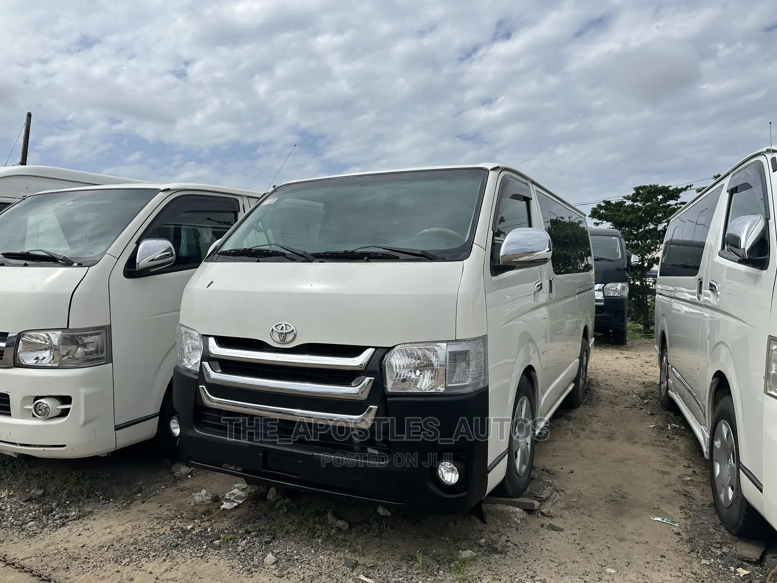 Toyota HiAce 2009 White