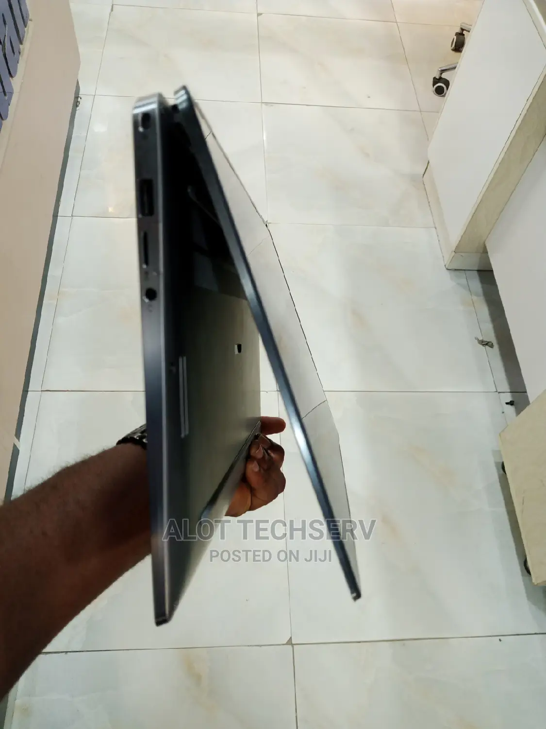 Laptop Dell Latitude 7400 8GB Intel Core I5 SSD 256GB