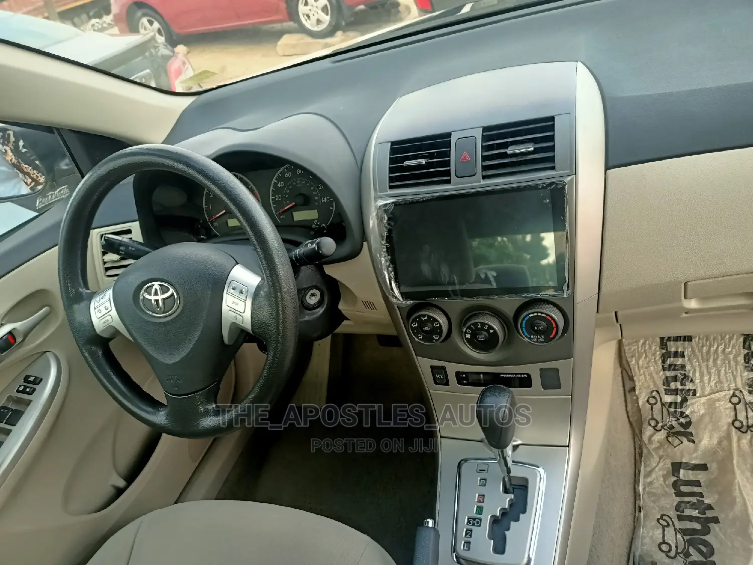 Toyota Corolla LE 4dr Sedan (1.8L 4cyl 4A) 2011 Gold