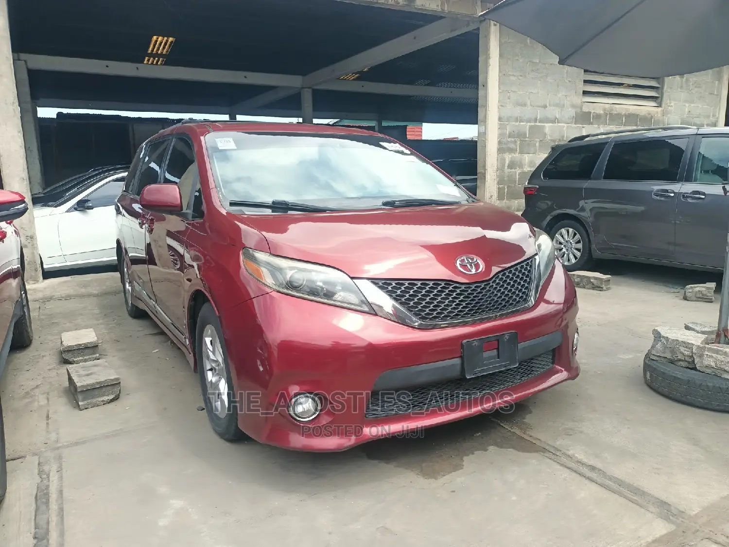 Toyota Sienna 2015 Burgundy