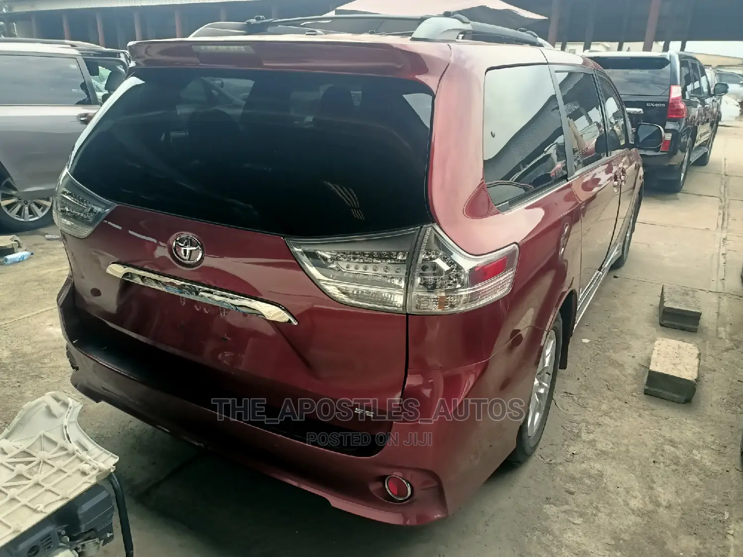 Toyota Sienna 2015 Burgundy