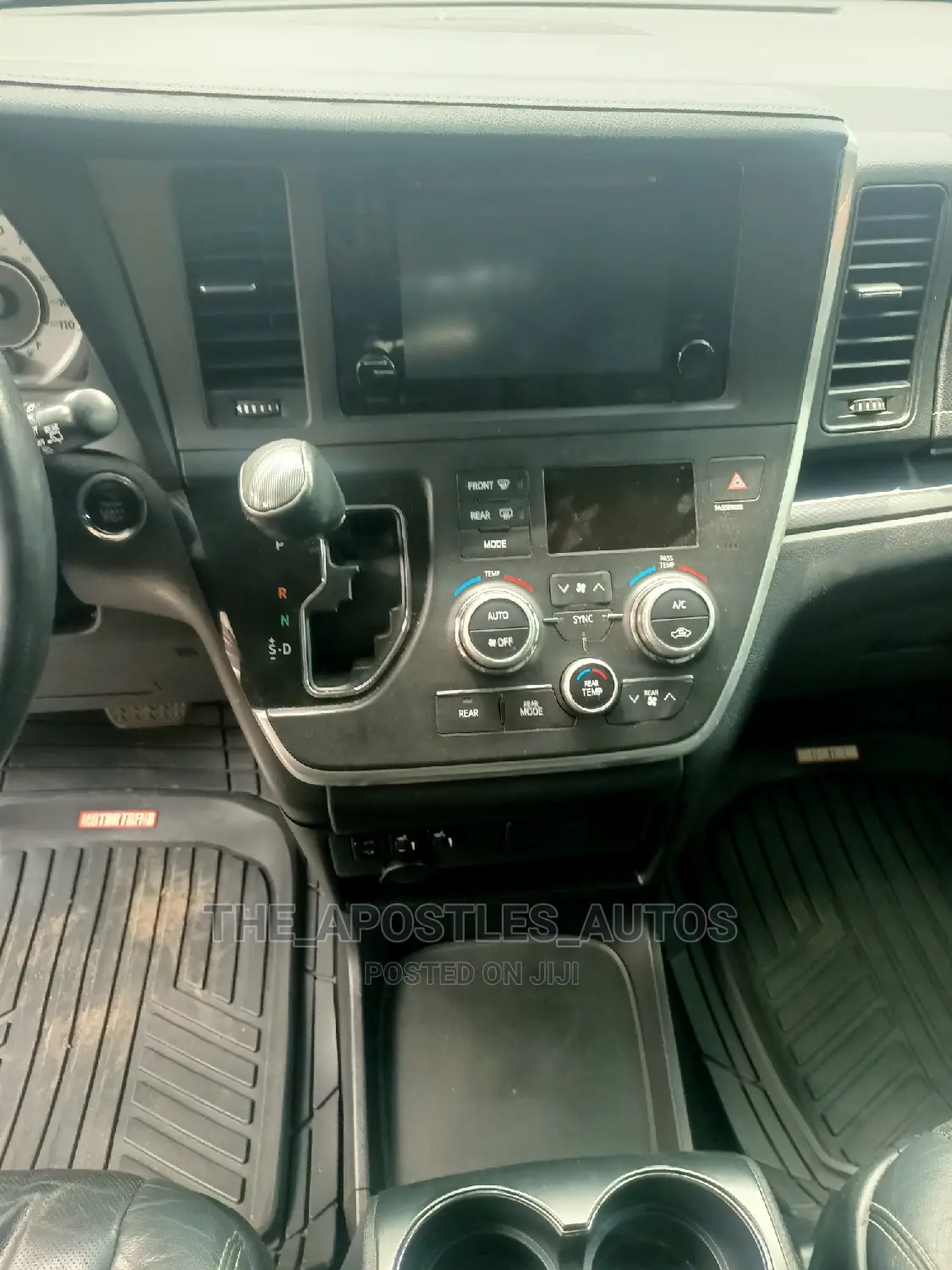 Toyota Sienna 2015 Burgundy