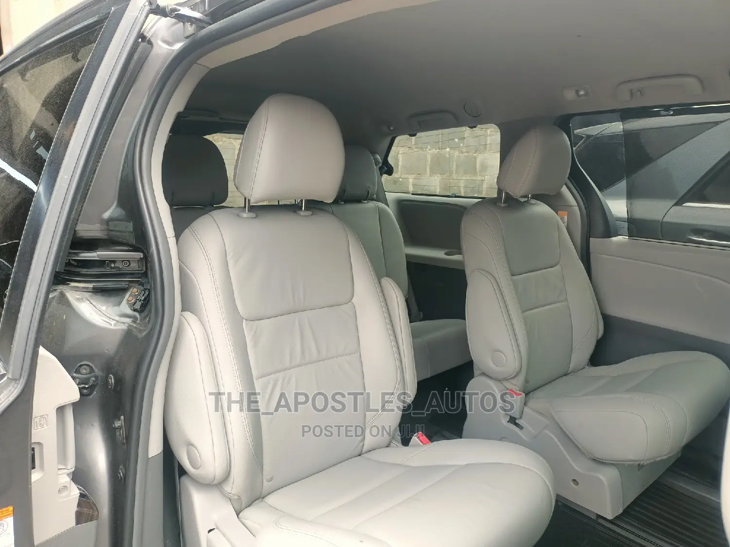 Toyota Sienna 2017 Gray