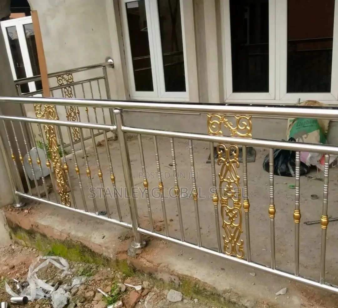 Stainless Ring Gold Pipe Rails