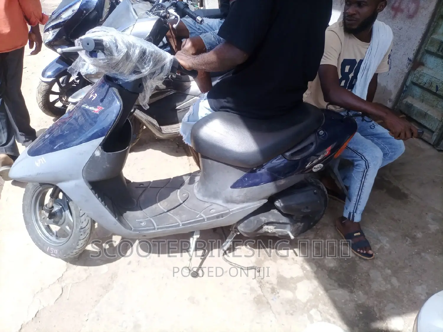 Suzuki 2018 Blue