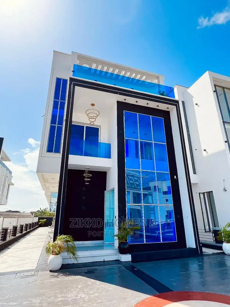 5bdrm Duplex in Osapa London for sale