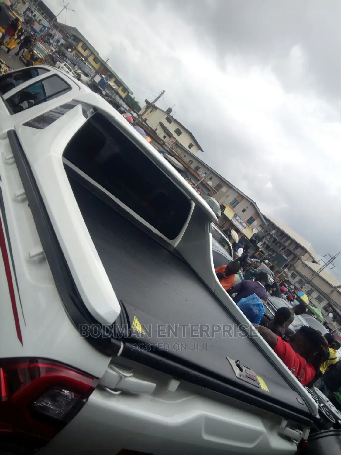 Boot Cover Rolling With Spoiler TRD **