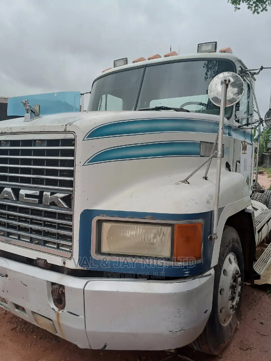 Mack Ch Tractor Truck Head - Direct Belgium