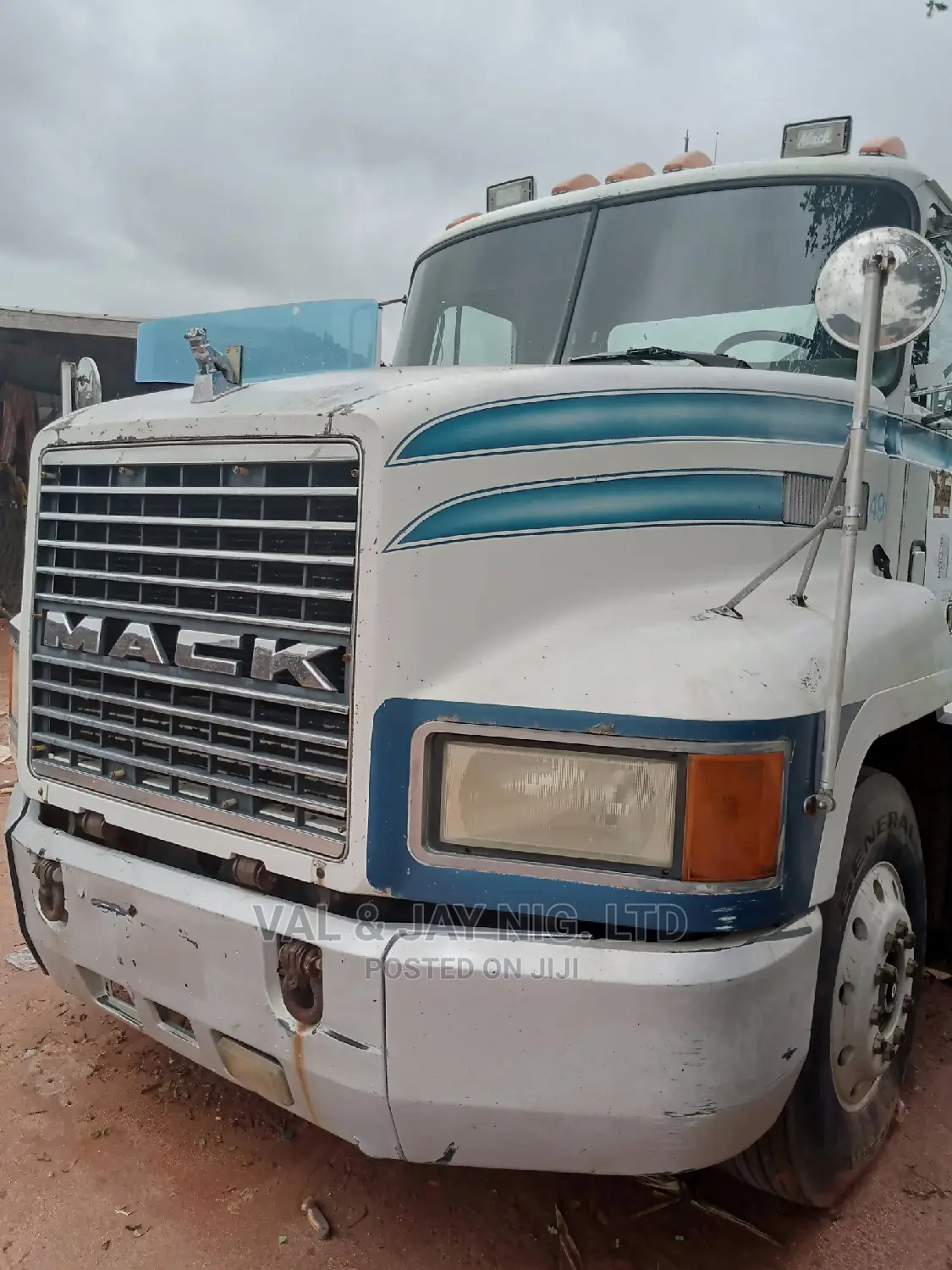 Mack Ch Tractor Truck Head - Direct Belgium