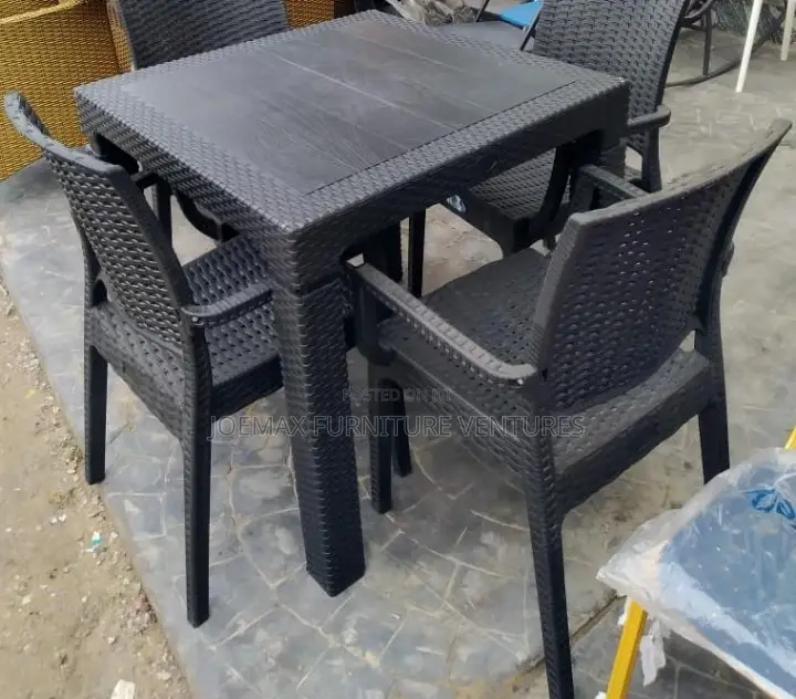 Outdoor Garden Table With Four Chairs.