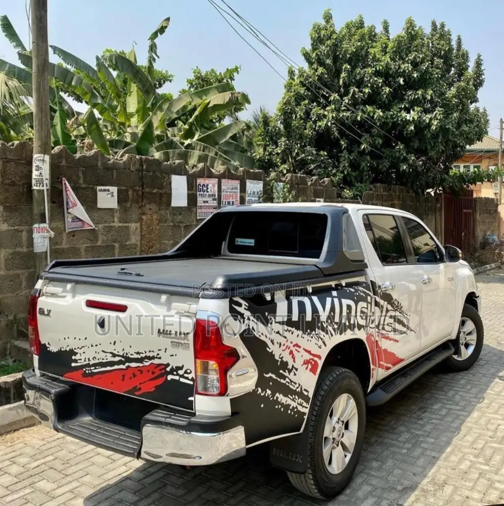 Hilux Sticker Invincible