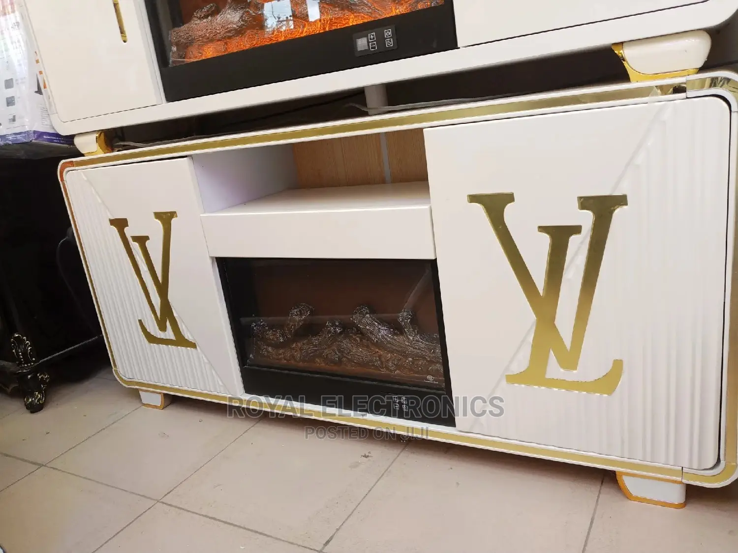 Top Class Lv Tv Stand With Fire Display