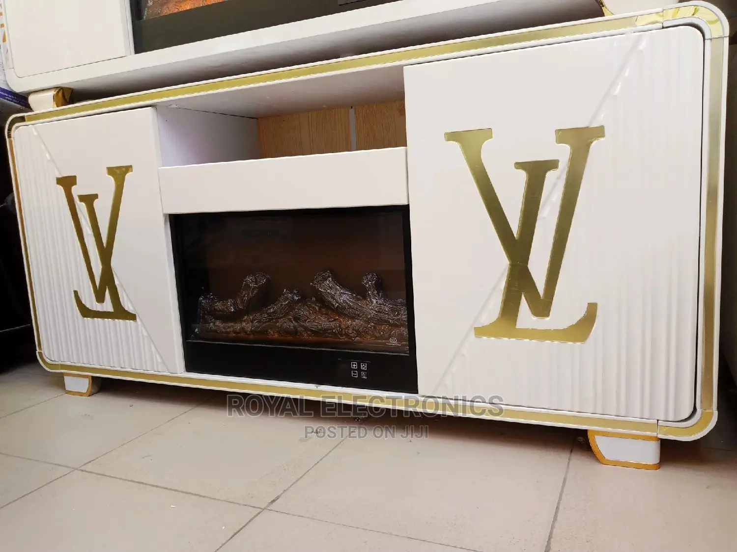 World Class Lv Tv Stand With Fire Display