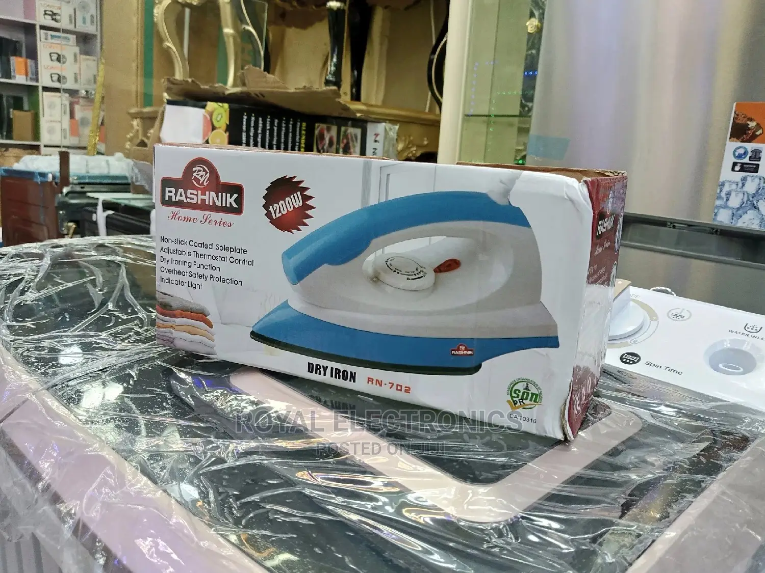 Automatic Rashnik Rn-702 Dry Iron 1200w