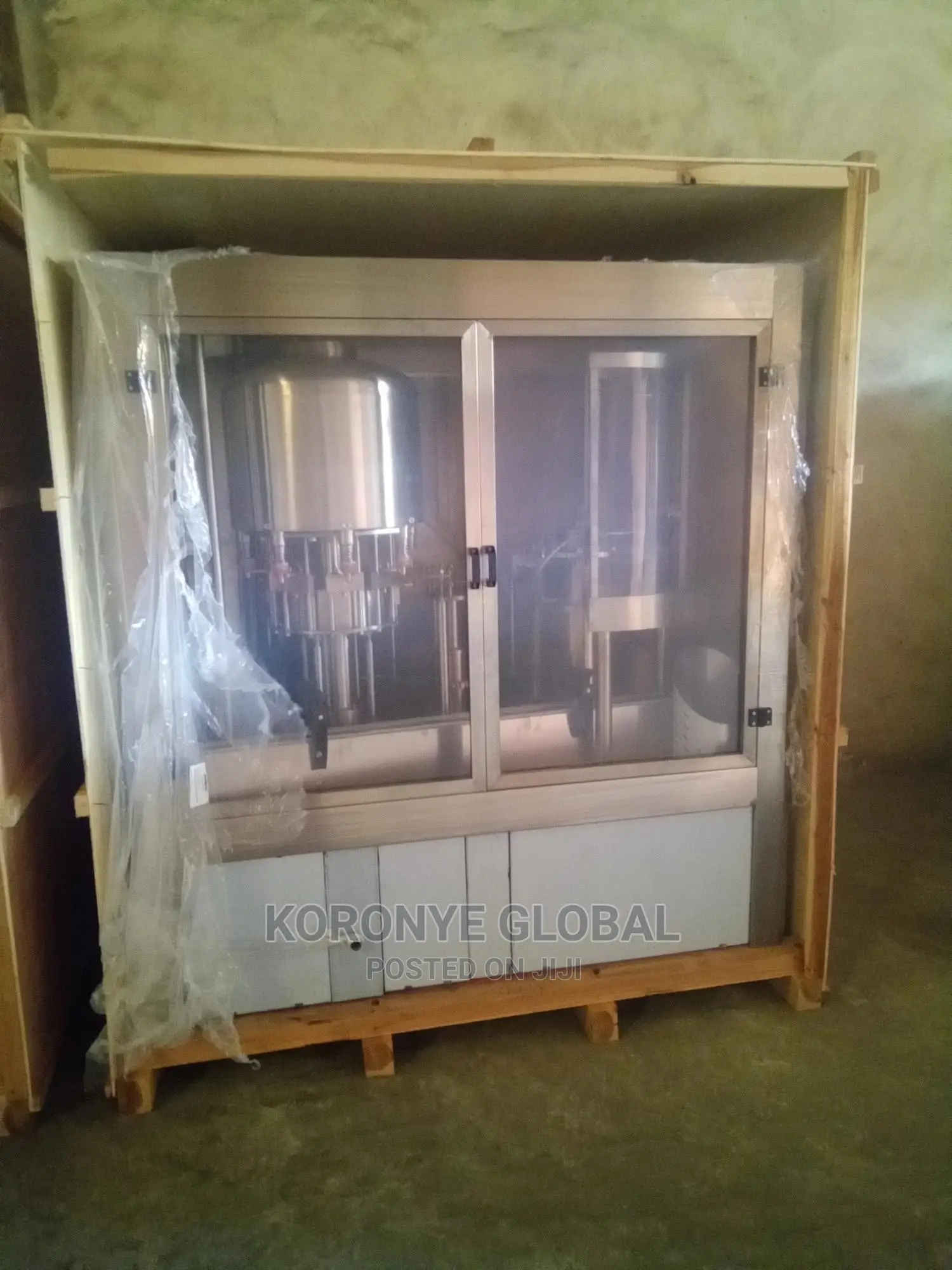 Auto Monoblock 8-8-3 Washing,Filling Capping Bottling Machi