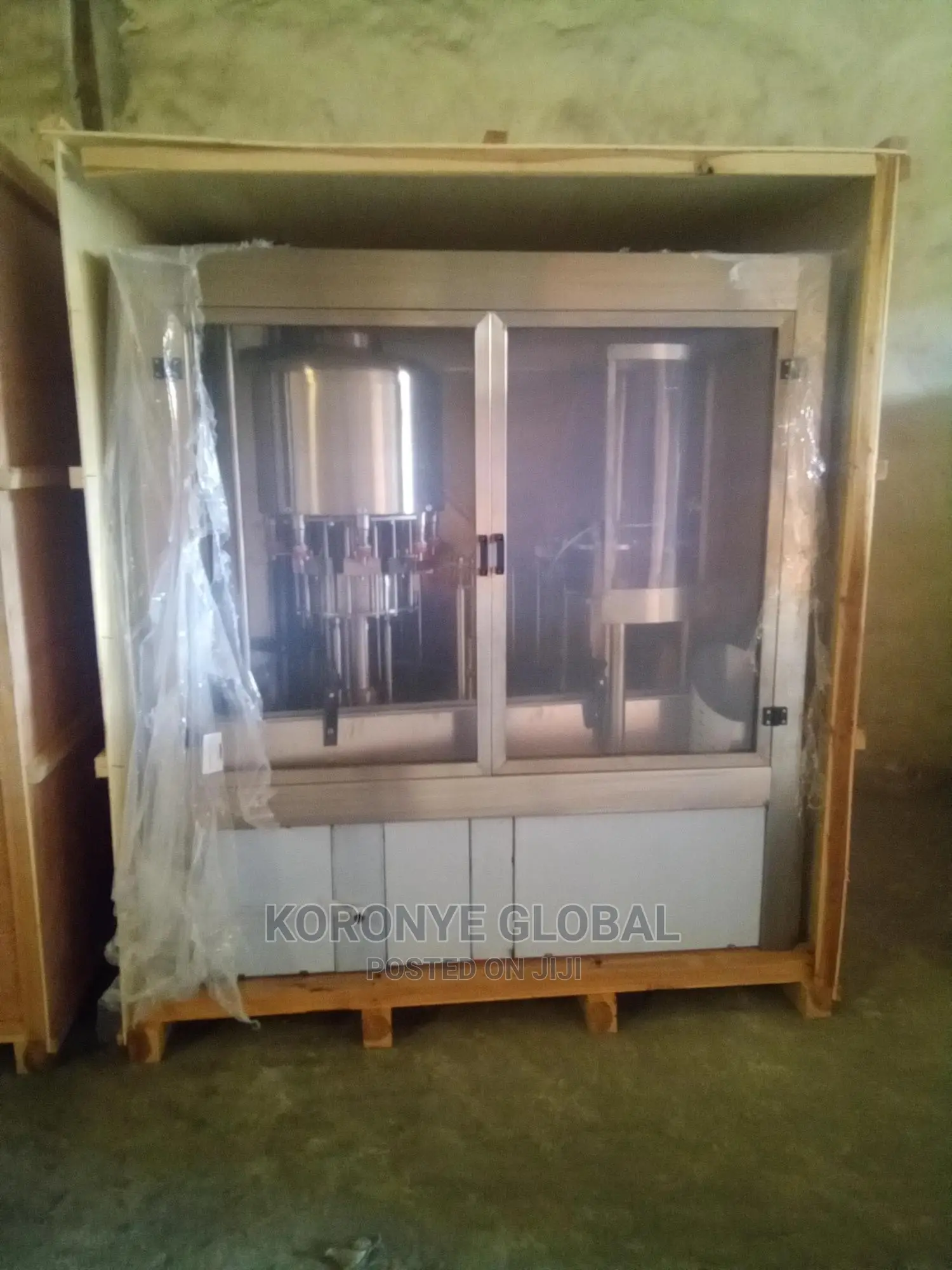 Auto Monoblock 8-8-3 Washing,Filling Capping Bottling Machi