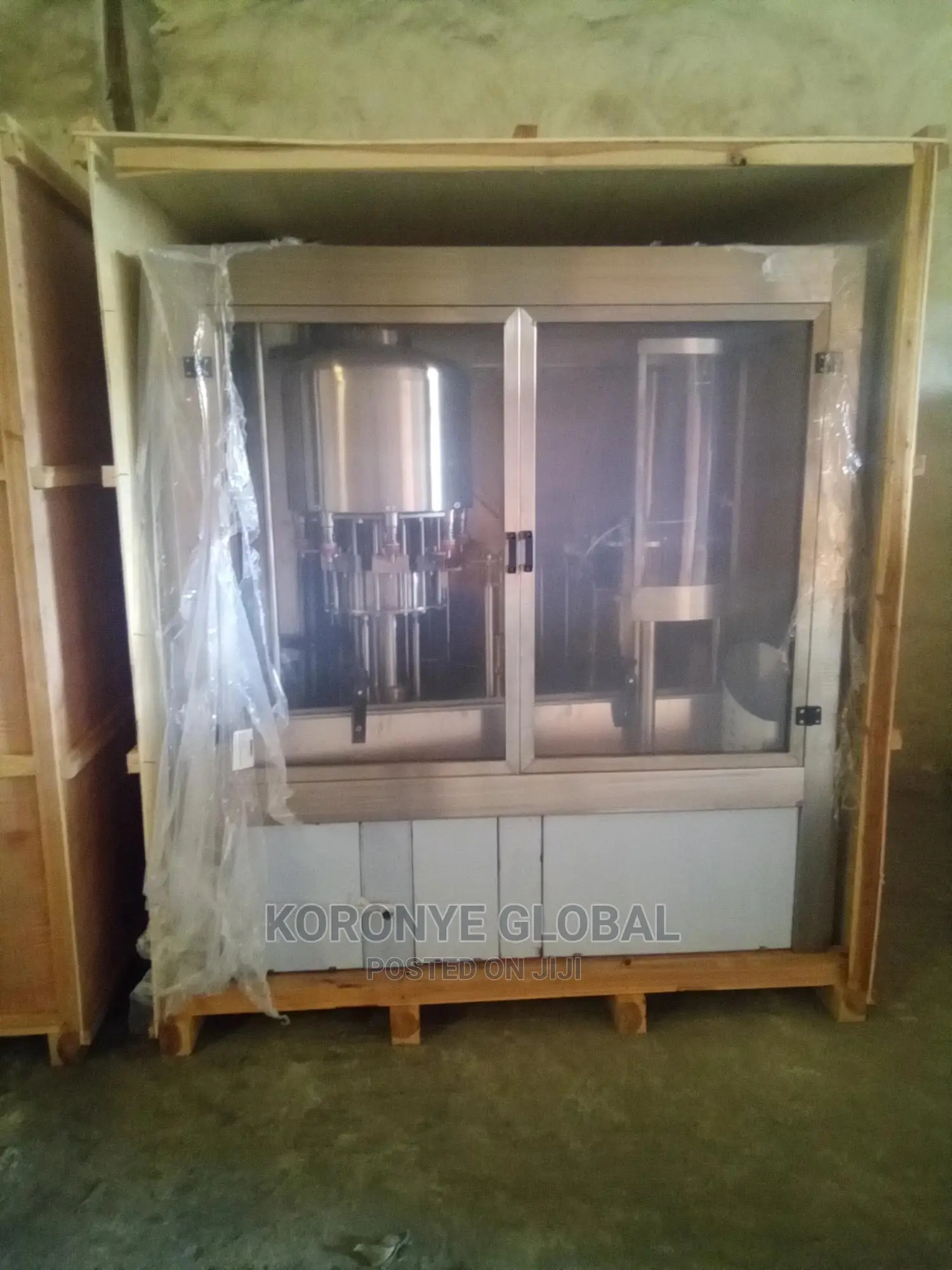 Auto Monoblock 8-8-3 Washing,Filling Capping Bottling Machi
