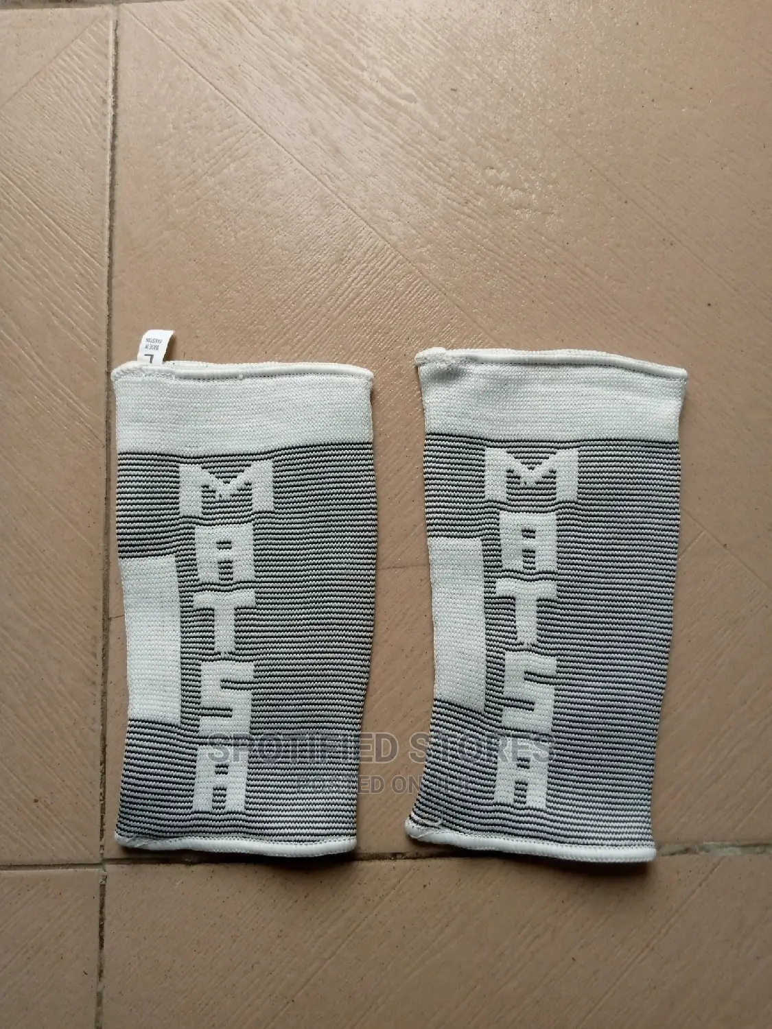 A Pair of Knee Support/Brace