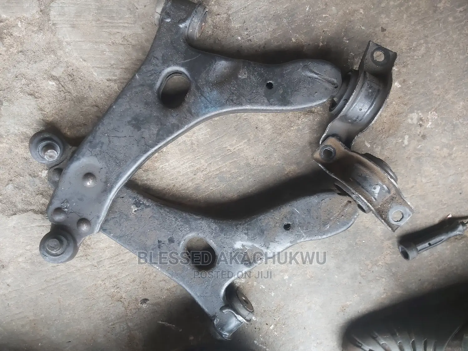 Ford Focus Low Arm O/M