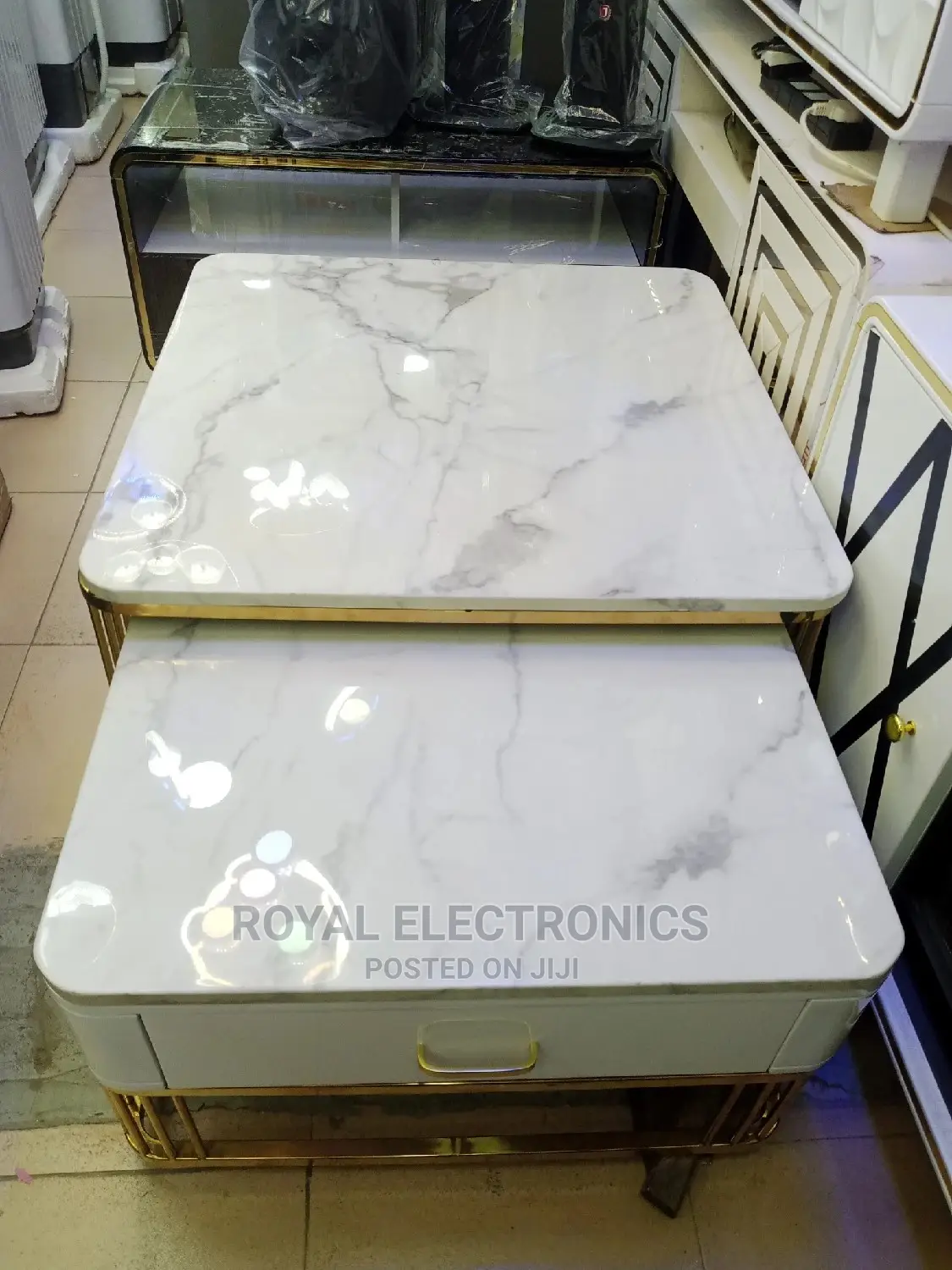 Long Lasting Imported Royal Center Table With Drawer