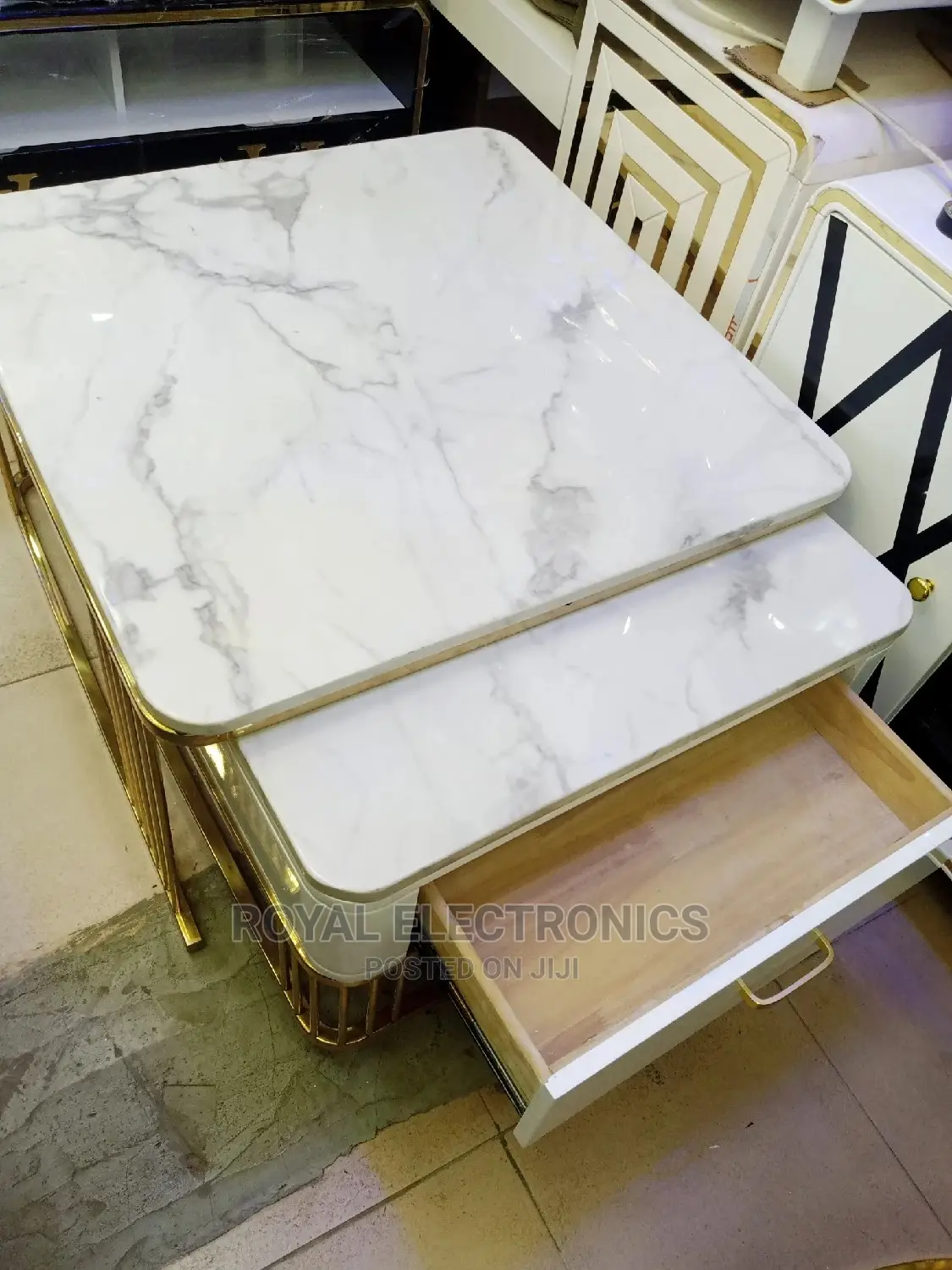 World Best Imported Royal Center Table With Drawer