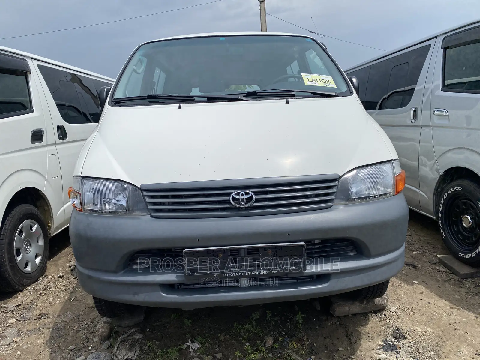 Toyota HiAce 2007 White