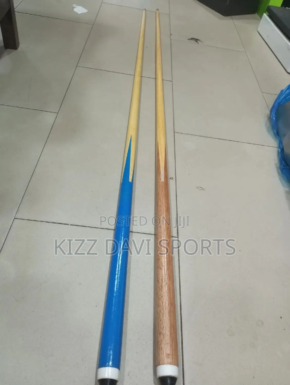 Snooker Cue Sticks