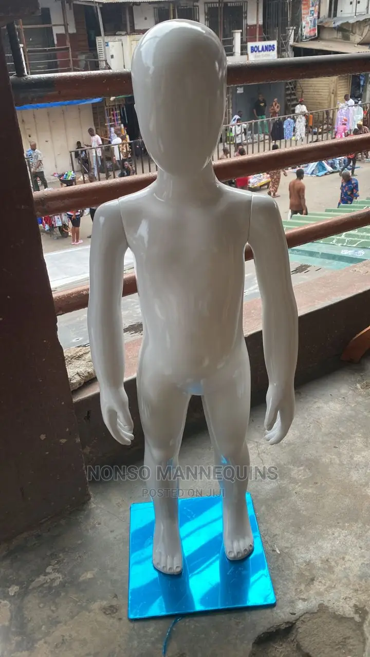 Age 1 To 3 Yrs Glossy White Faceless Unisex Dummy