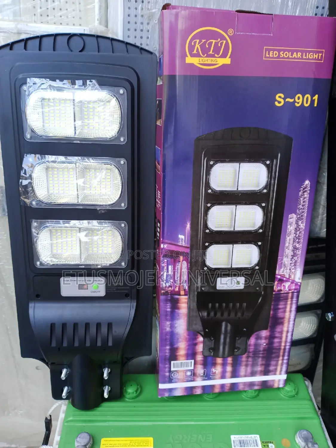 High Quality Solar Powered Street Lights
