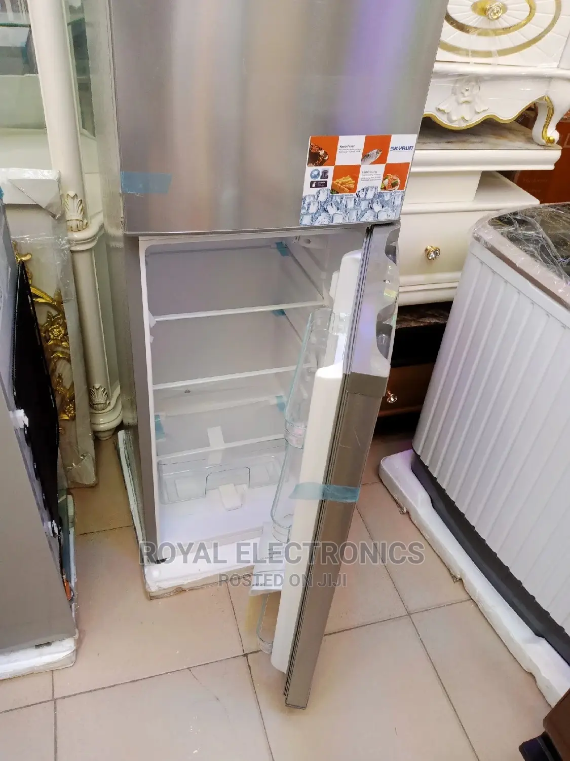 Standard Skyrun 118 Litres Double Door Refrigerator -Silver