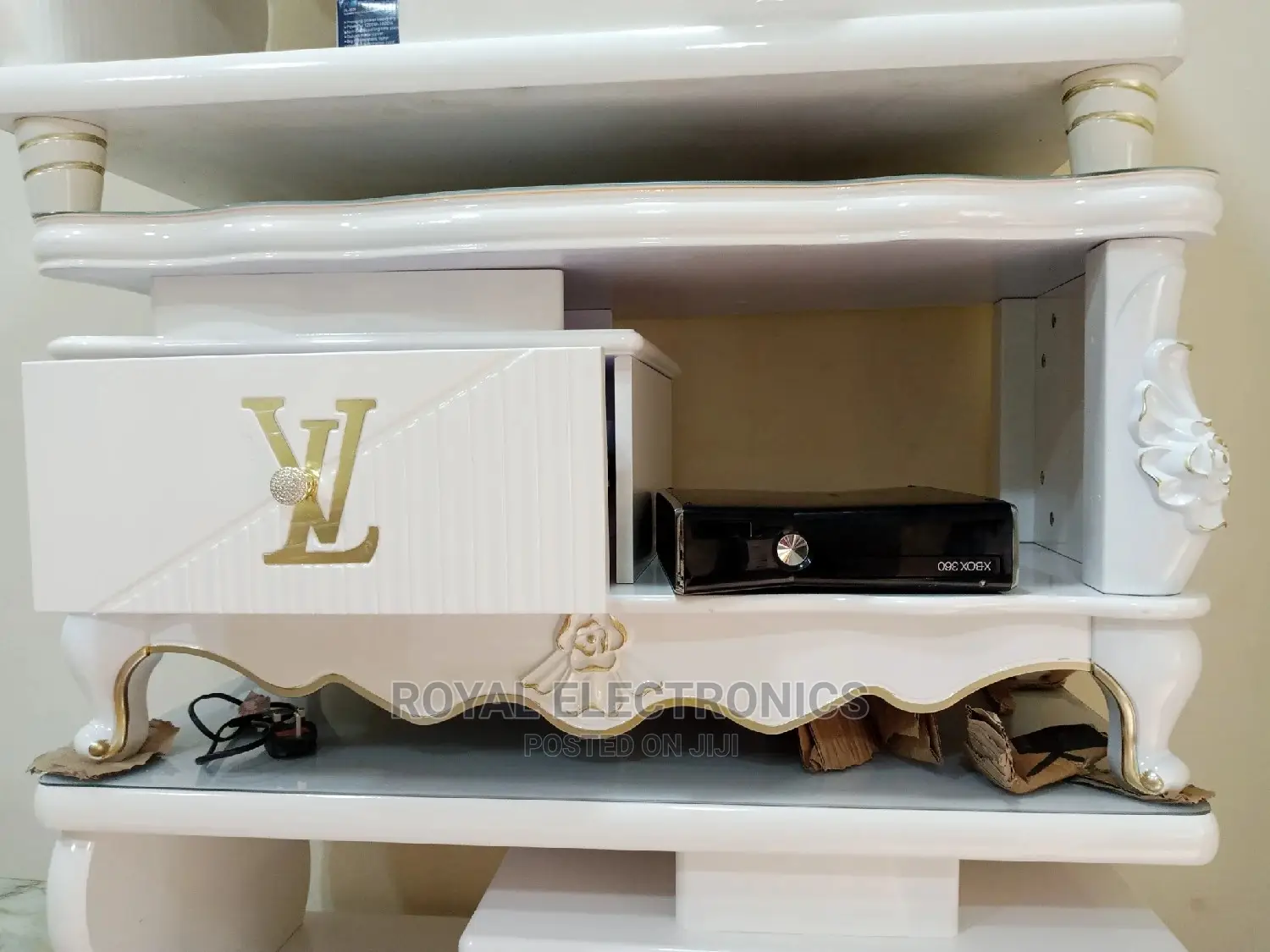 Glamour Design Center Table With Drawer