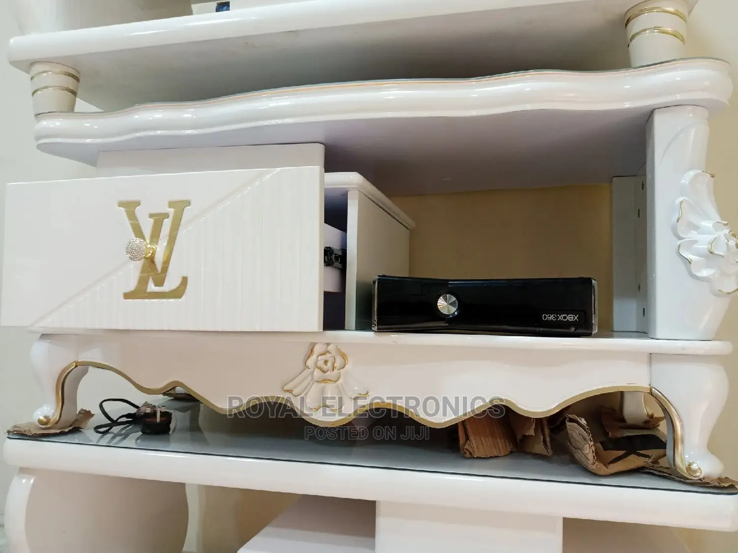 Trendy Design Center Table With Drawer