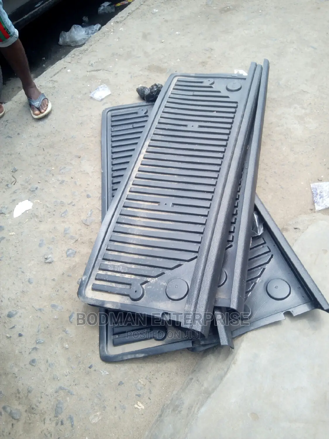 Bedliner for Toyota Hilux New and Old Model =*