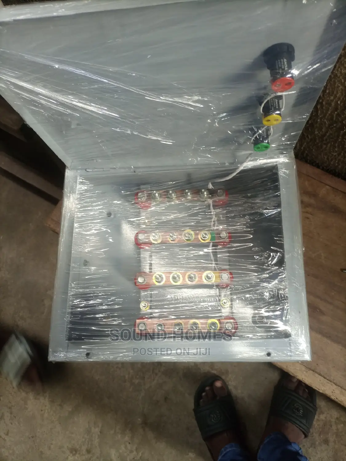 200amps Bus Bar Or Junction Box