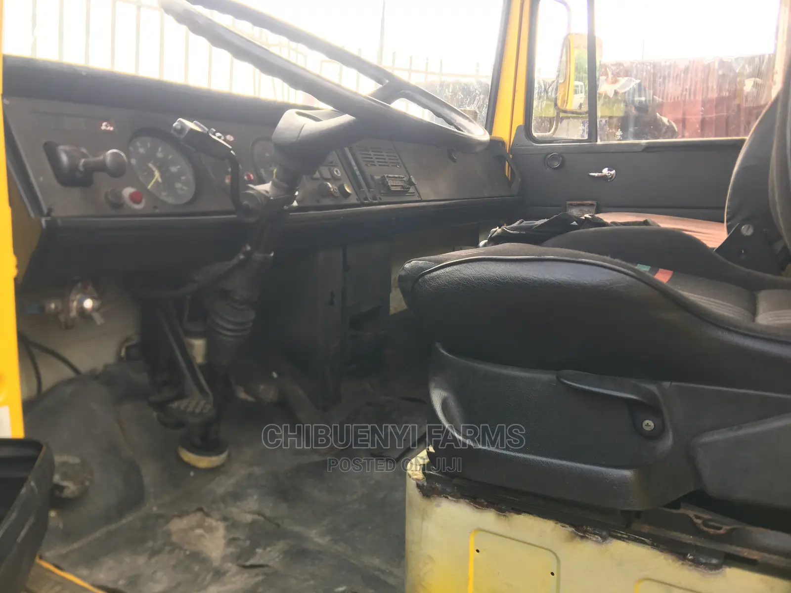 Mecedeces 813 Calf/Chassis
