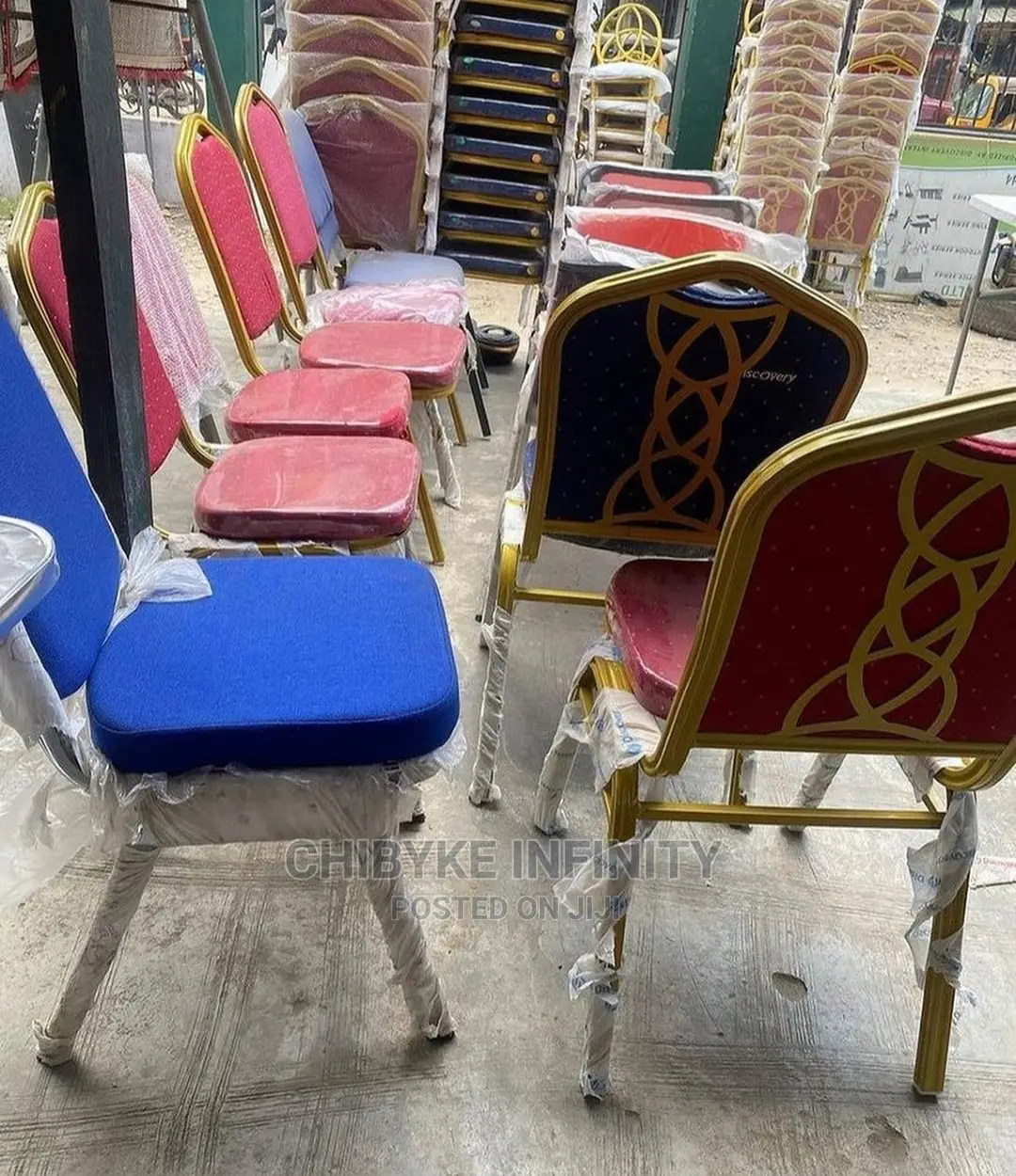 Banquet Chair Available in Different Color