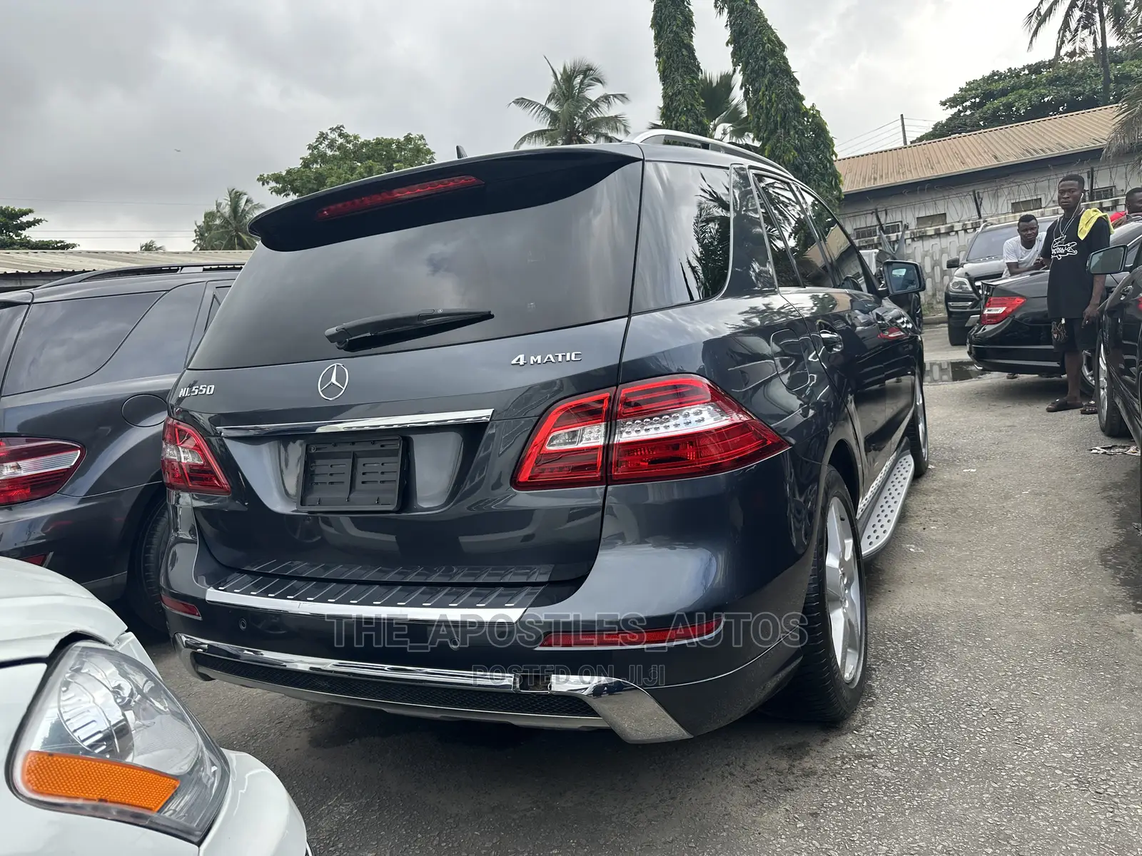 Mercedes-Benz M Class ML550 4MATIC 4dr SUV AWD (4.7L 8cyl Turbo 7A)