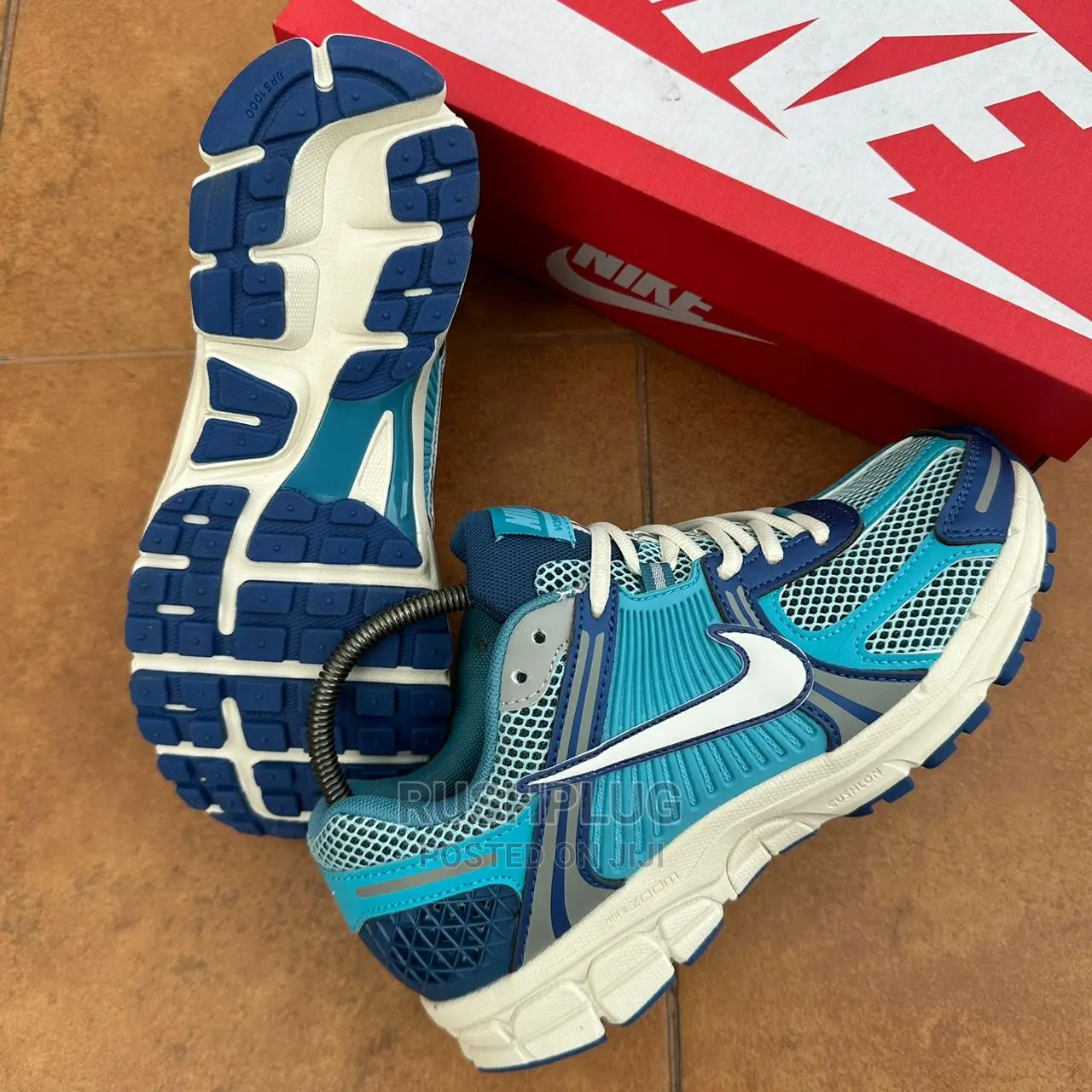 Nike Zoom Vomero 5 Worn Blue Sneakers
