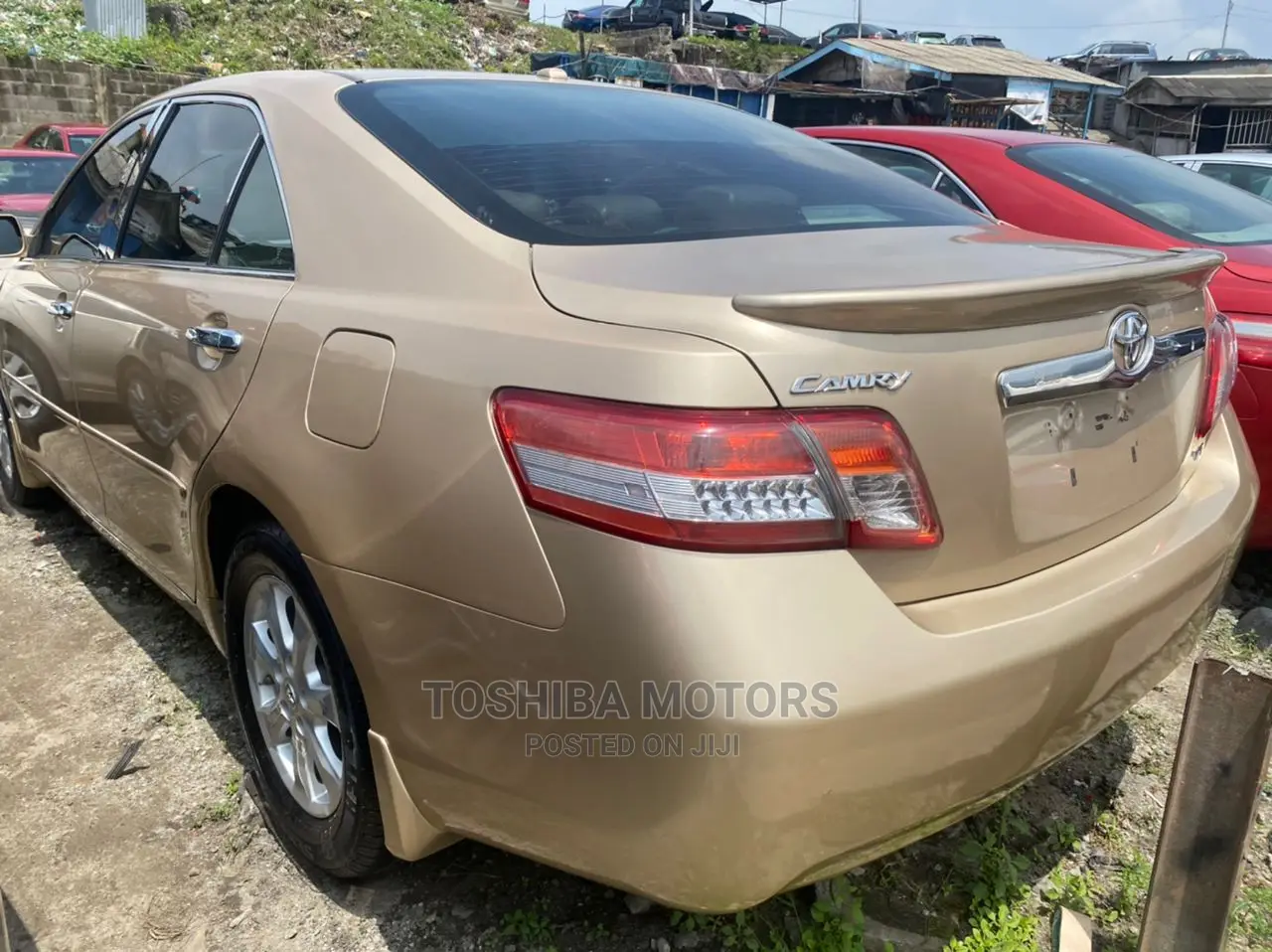 Toyota Camry 2010 Gold